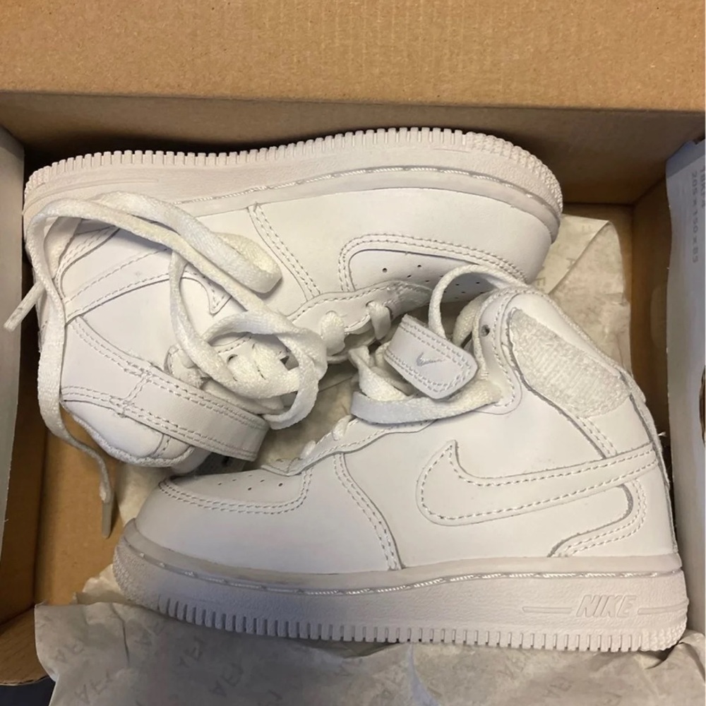 Nike Air Force 1
